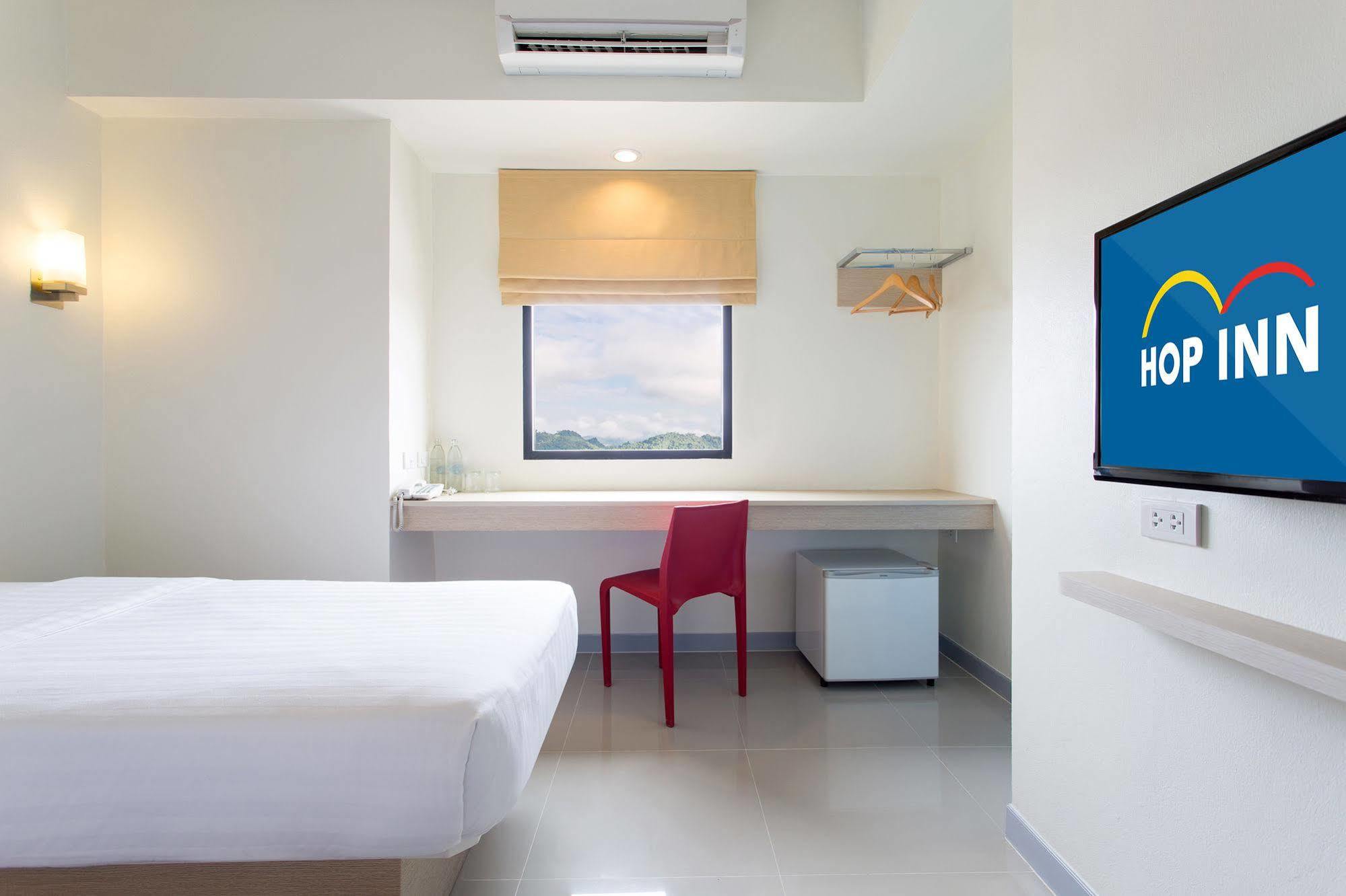 Hop Inn Ройет Экстерьер фото
