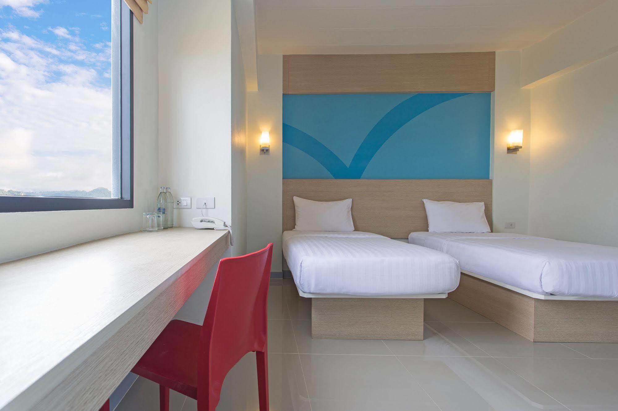 Hop Inn Ройет Экстерьер фото